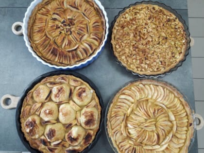 Tartes sorties du four, cantine Les Bons Restes