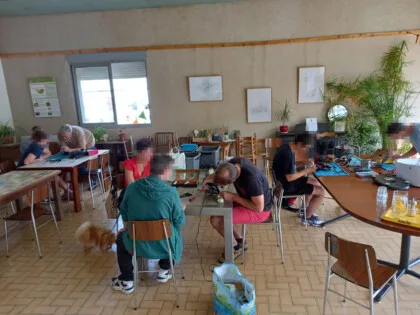 Atelier réparation au local des Bons Restes
